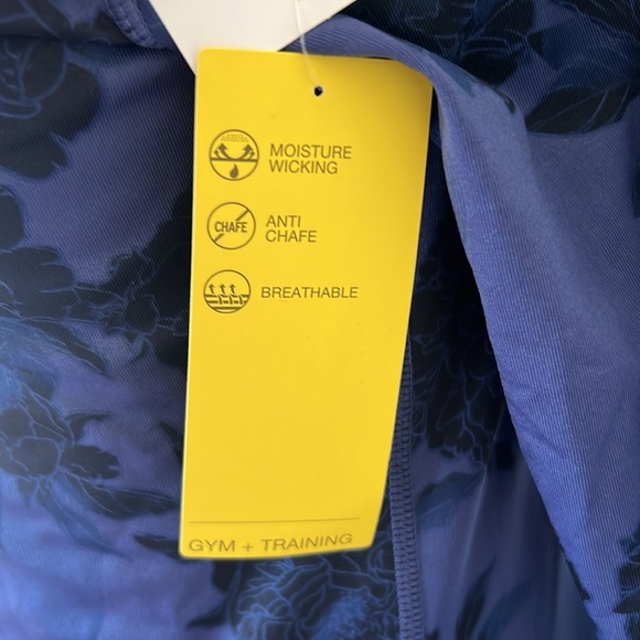 Zella fleece-lined workout top *NWT* - Picture 3 of 6